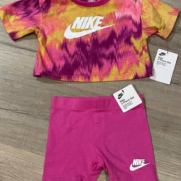 Nike Other - Nike Baby Girls Boxy Tie Dye Shirt and Biker Shorts, 2 Piece Set 2T NWT